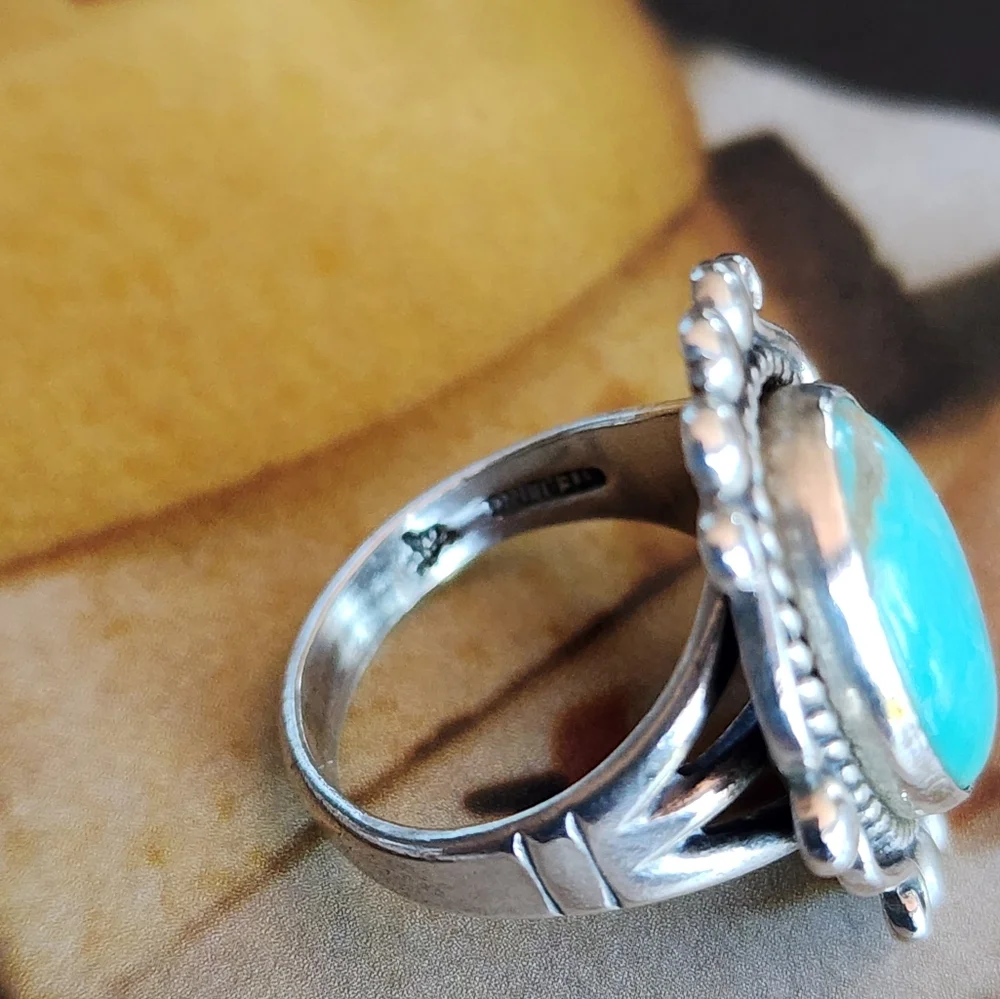 GENUINE turquoise and Sterling Silver Statement Ring Size 6 - Picture 3 of 6